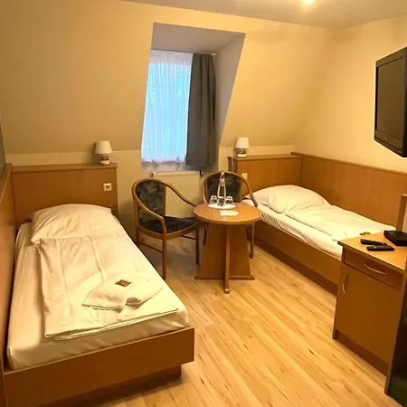 Hotel Alte Apotheke 3*